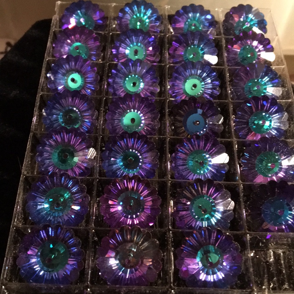 Unique shape and color of jewelry making beads